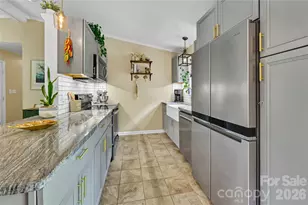 34 Knoll Ridge Dr, Asheville, NC 28804 - Photo 17