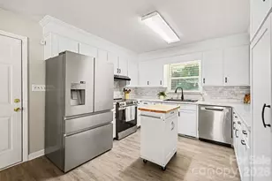 9409 Wedgewood Dr, Huntersville, NC 28078 - Photo 11