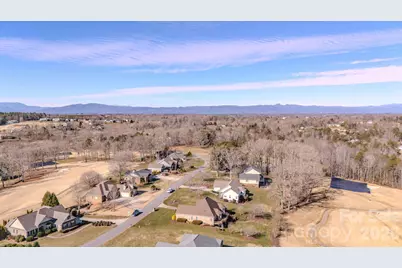 4068 Plantation Drive #18, Morganton, NC 28655 - Photo 7
