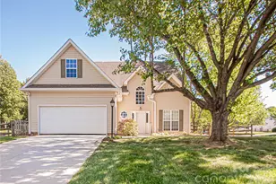 1621 Mountain Ashe Ct, Matthews, NC 28105 - Photo 1