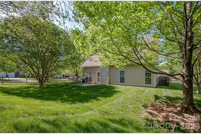1621 Mountain Ashe Court, Matthews, NC 28105 - Photo 7