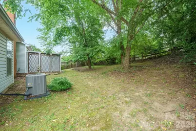 9426 Cantle Drive, Charlotte, NC 28216 - Photo 39