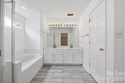 9426 Cantle Drive, Charlotte, NC 28216 - Photo 21