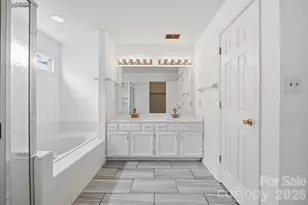 9426 Cantle Dr, Charlotte, NC 28216 - Photo 21