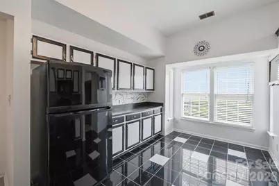 9426 Cantle Drive, Charlotte, NC 28216 - Photo 11