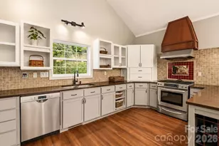 60 Hawks Pointe Ln, Weaverville, NC 28787 - Photo 5