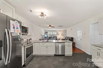 3119 Decapolis Drive, Charlotte, NC 28215 - Photo 7