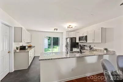 3119 Decapolis Drive, Charlotte, NC 28215 - Photo 5