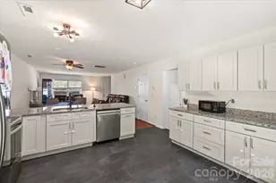 3119 Decapolis Dr, Charlotte, NC 28215 - Photo 7