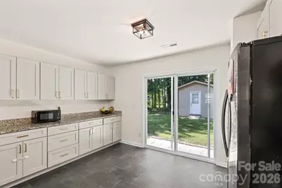 3119 Decapolis Drive, Charlotte, NC 28215 - Photo 9