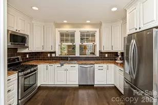 23 Woodvale Ave, Asheville, NC 28804 - Photo 7