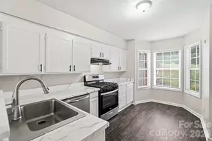 6043 Green Forest Dr, Charlotte, NC 28212 - Photo 15