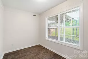 6043 Green Forest Dr, Charlotte, NC 28212 - Photo 11