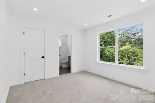 2716 Baltimore Ave, Charlotte, NC 28203 - Photo 7