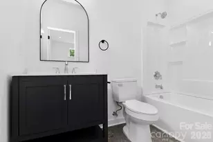 2716 Baltimore Ave, Charlotte, NC 28203 - Photo 27