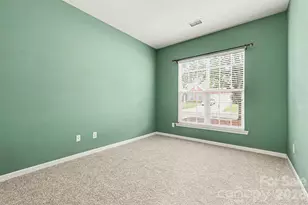 8708 Heron Glen Dr, Charlotte, NC 28269 - Photo 23