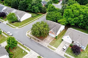 8708 Heron Glen Dr, Charlotte, NC 28269 - Photo 33