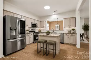 8708 Heron Glen Dr, Charlotte, NC 28269 - Photo 11