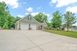 149 Windstone Dr, Troutman, NC 28166 - Photo 3