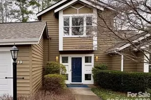 13 Laurel Pl Dr, Asheville, NC 28803 - Photo 3