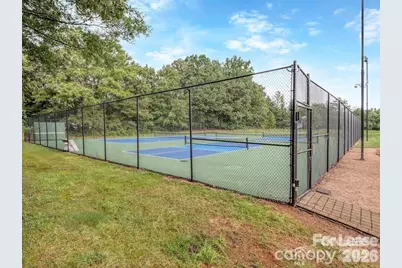 8715 Parkchester Drive, Charlotte, NC 28277 - Photo 9
