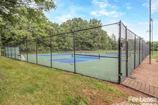 8715 Parkchester Dr, Charlotte, NC 28277 - Photo 9