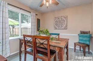 8715 Parkchester Dr, Charlotte, NC 28277 - Photo 27