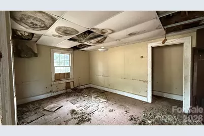 255 Washington Street, Forest City, NC 28043 - Photo 5