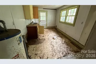 255 Washington Street, Forest City, NC 28043 - Photo 9