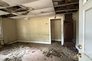 255 Washington St, Forest City, NC 28043 - Photo 7