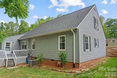 1014 Bramblewood Court NE, Lenoir, NC 28645 - Photo 45