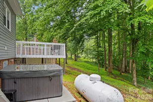 1014 Bramblewood Ct NE, Lenoir, NC 28645 - Photo 37