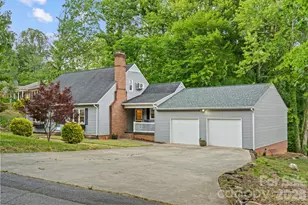 1014 Bramblewood Ct NE, Lenoir, NC 28645 - Photo 5