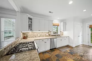 320 Westwood Ave, Charlotte, NC 28203 - Photo 11