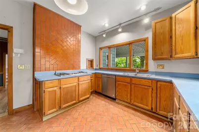 32 Delano Road, Asheville, NC 28805 - Photo 15