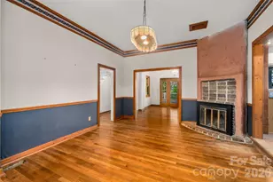 32 Delano Rd, Asheville, NC 28805 - Photo 13