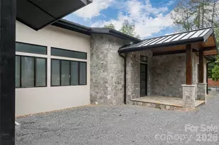 33 Busbee Rd, Asheville, NC 28803 - Photo 5