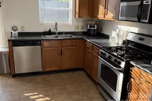 6445 Matlea Ct, Charlotte, NC 28215 - Photo 11