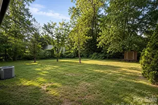 1344 12th Ave NE, Hickory, NC 28601 - Photo 5