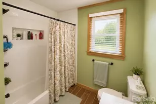 1344 12th Ave NE, Hickory, NC 28601 - Photo 17