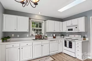 12 Wineberry Ct, Fletcher, NC 28732 - Photo 15