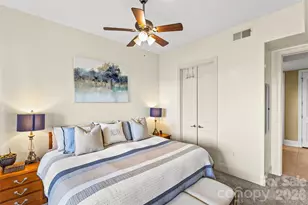 4620 Piedmont Row Dr, Charlotte, NC 28210 - Photo 13