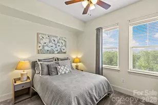 4620 Piedmont Row Dr, Charlotte, NC 28210 - Photo 15