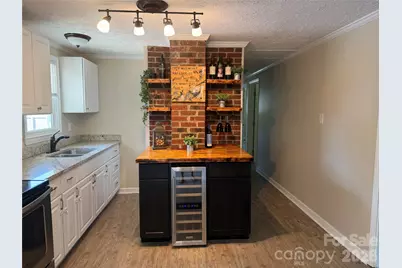 617 Oakwood Lane, Gastonia, NC 28056 - Photo 3