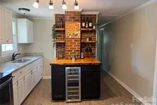 617 Oakwood Ln, Gastonia, NC 28056 - Photo 3