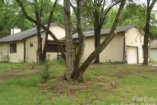 11832 Moonridge Dr, Charlotte, NC 28226 - Photo 1