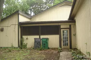 11832 Moonridge Dr, Charlotte, NC 28226 - Photo 3