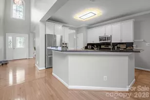 11537 McGinns Trace Ct, Charlotte, NC 28277 - Photo 9