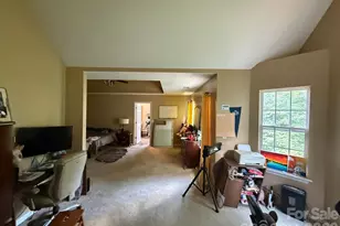 5102 Eagle Creek Dr, Charlotte, NC 28269 - Photo 17