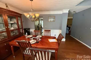 5102 Eagle Creek Dr, Charlotte, NC 28269 - Photo 7